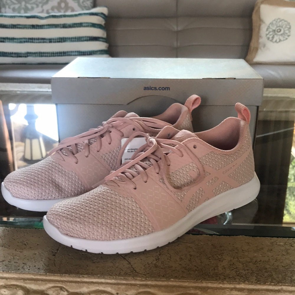 ASICS Women’s Tennis Shoes